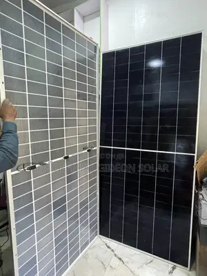 Sunshade 710watts Half-Cut Panel