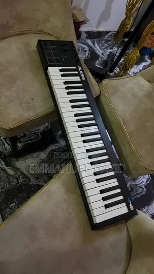 Alesis V49 Keyboard