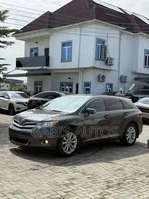Toyota Venza LE 2013 Gray
