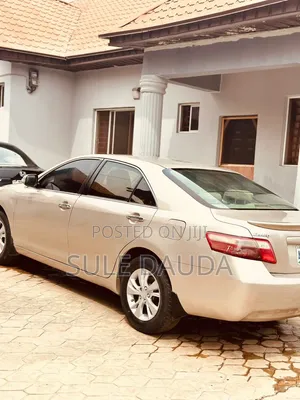 Toyota Camry 2008 Gold