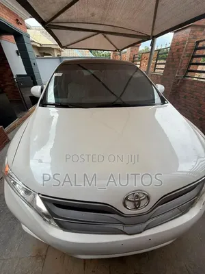Toyota Venza V6 AWD 2010 White