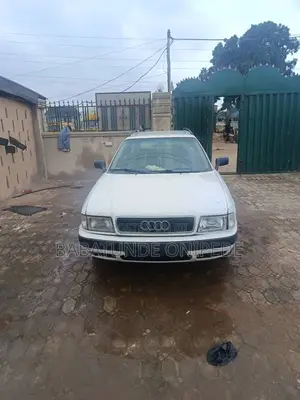 Audi 80 1995 White