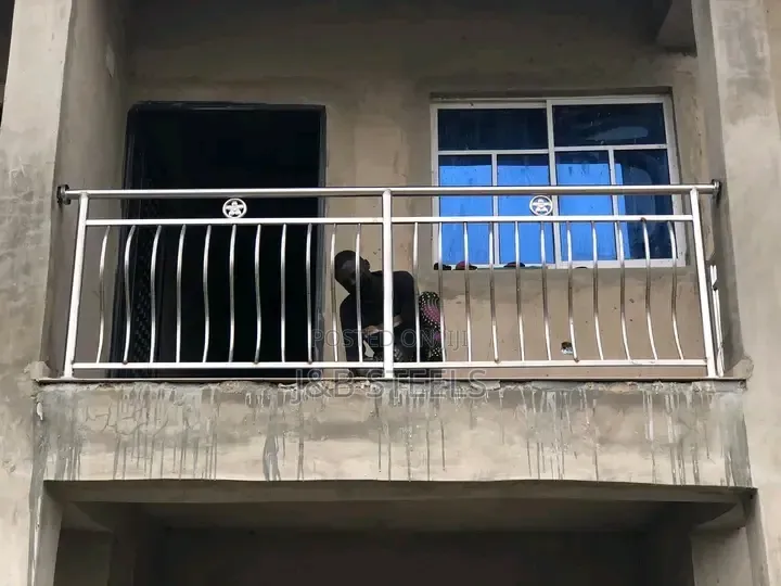 Curved Pipe Handrail