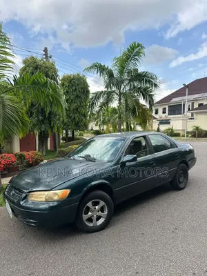 Toyota Camry 2000 Green