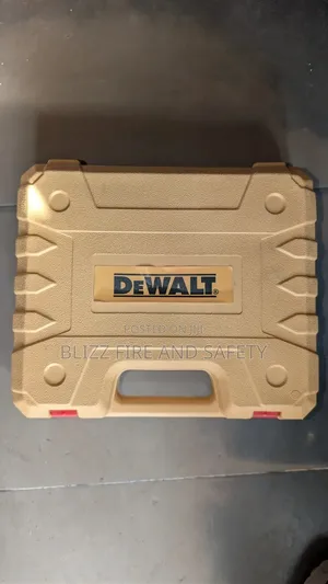 Drilling Machine (DeWalt) Battery Type