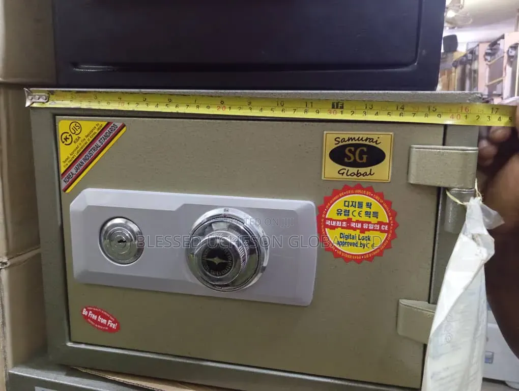 Fireproof Safe (Model Bs-310 Dial Combination)