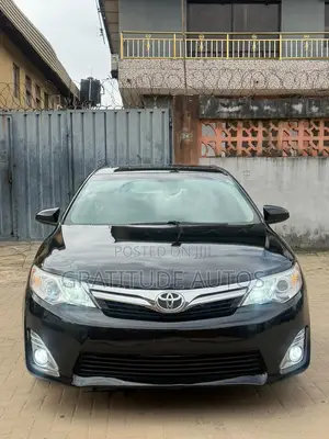 Toyota Camry XLE 4dr Sedan (2.5L 4cyl 6A) 2013 Black