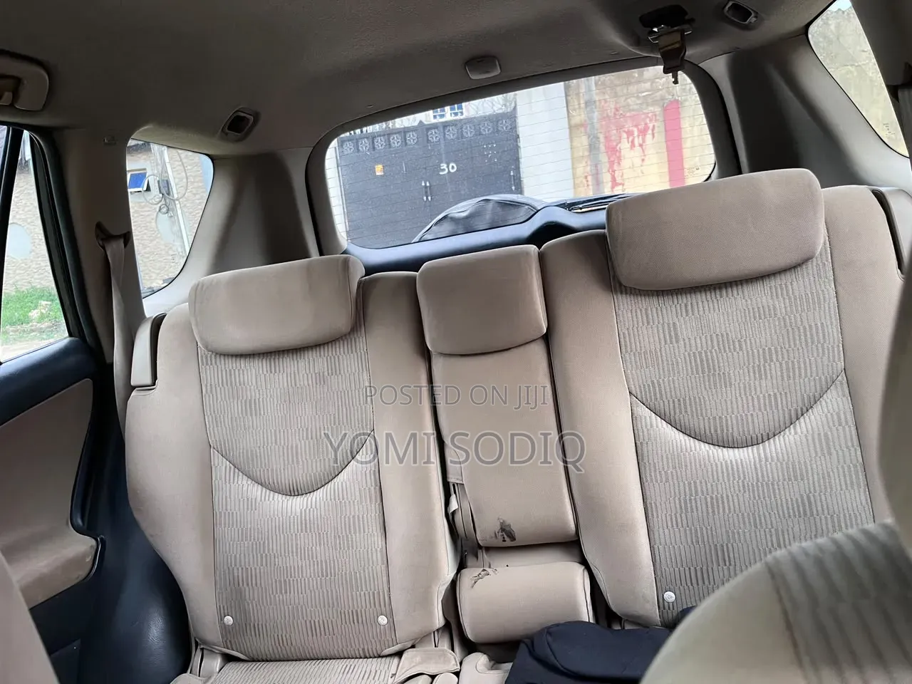 Toyota Quantum 2010 Gold