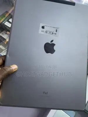 Apple iPad Pro 12.9  (2015) 128 GB Gray