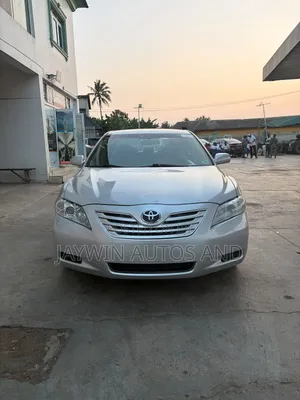 Toyota Camry 2009 Silver
