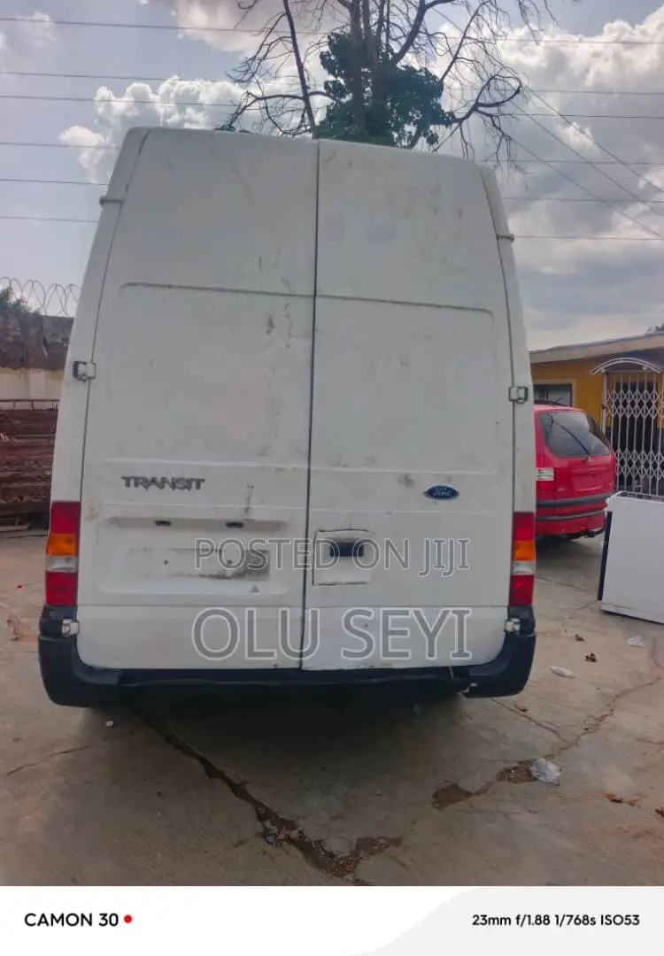 Ford Transit 2001 White