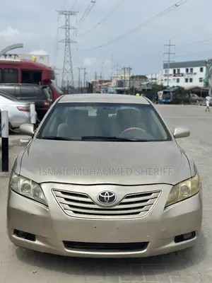 Toyota Camry LE 4dr Sedan (2.4L 4cyl 5A) 2008 Gold