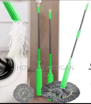 Self Squeezing Mop