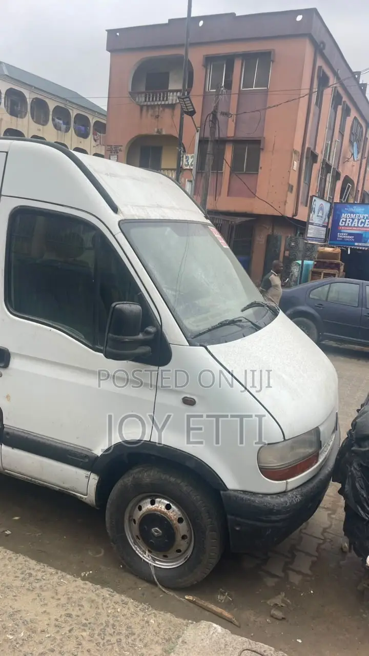 Renault Master 2012 White