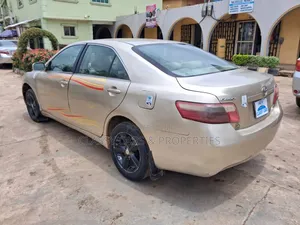 Toyota Camry 2008 Gold
