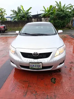 Toyota Corolla LE 4dr Sedan (1.8L 4 cyl 4A) 2009 Silver
