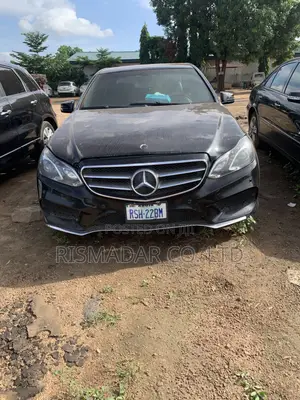 Mercedes-Benz E350 Base 4Matic Sedan AWD (3.5L 6cyl 7A) 2010 Black