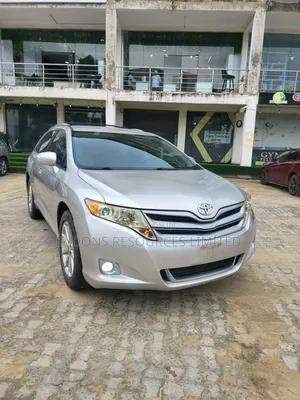 Toyota Venza 2010 Silver
