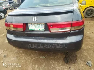 Honda Accord 2004 Gray