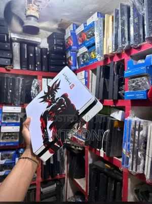 PS4 Slim With Controller