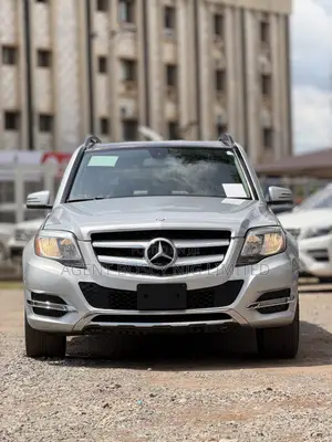 Mercedes-Benz GLK-Class Base GLK 350 4dr AWD 4MATIC (3.5L 6cyl 7A) 2015