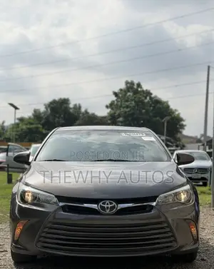Toyota Camry LE 4dr Sedan (2.5L 4cyl 6A) 2016 Gray