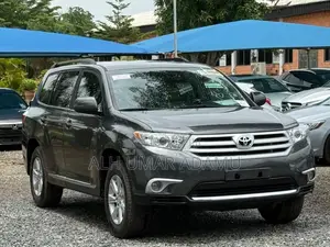 Toyota Highlander 2012 Gray