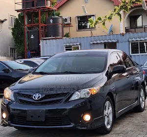Toyota Corolla 2013 Black