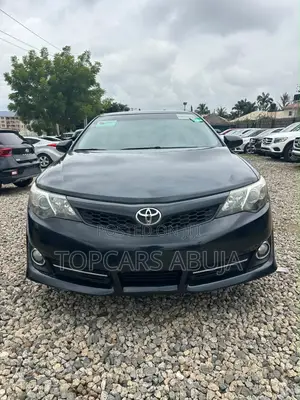 Toyota Camry SE 4dr Sedan (2.5L 4cyl 6A) 2013 Black