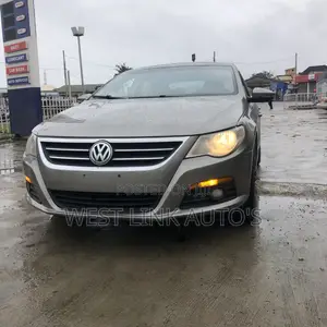 Volkswagen Passat TDI SE with Sunroof 2013