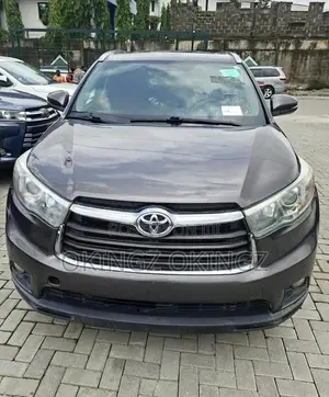 Toyota Highlander XLE 4dr SUV AWD (3.5L 6cyl 6A) 2015 Gray