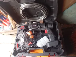 Cordless Pressure Washing Machine