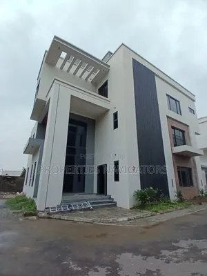 5bdrm Duplex in Asokoro for sale