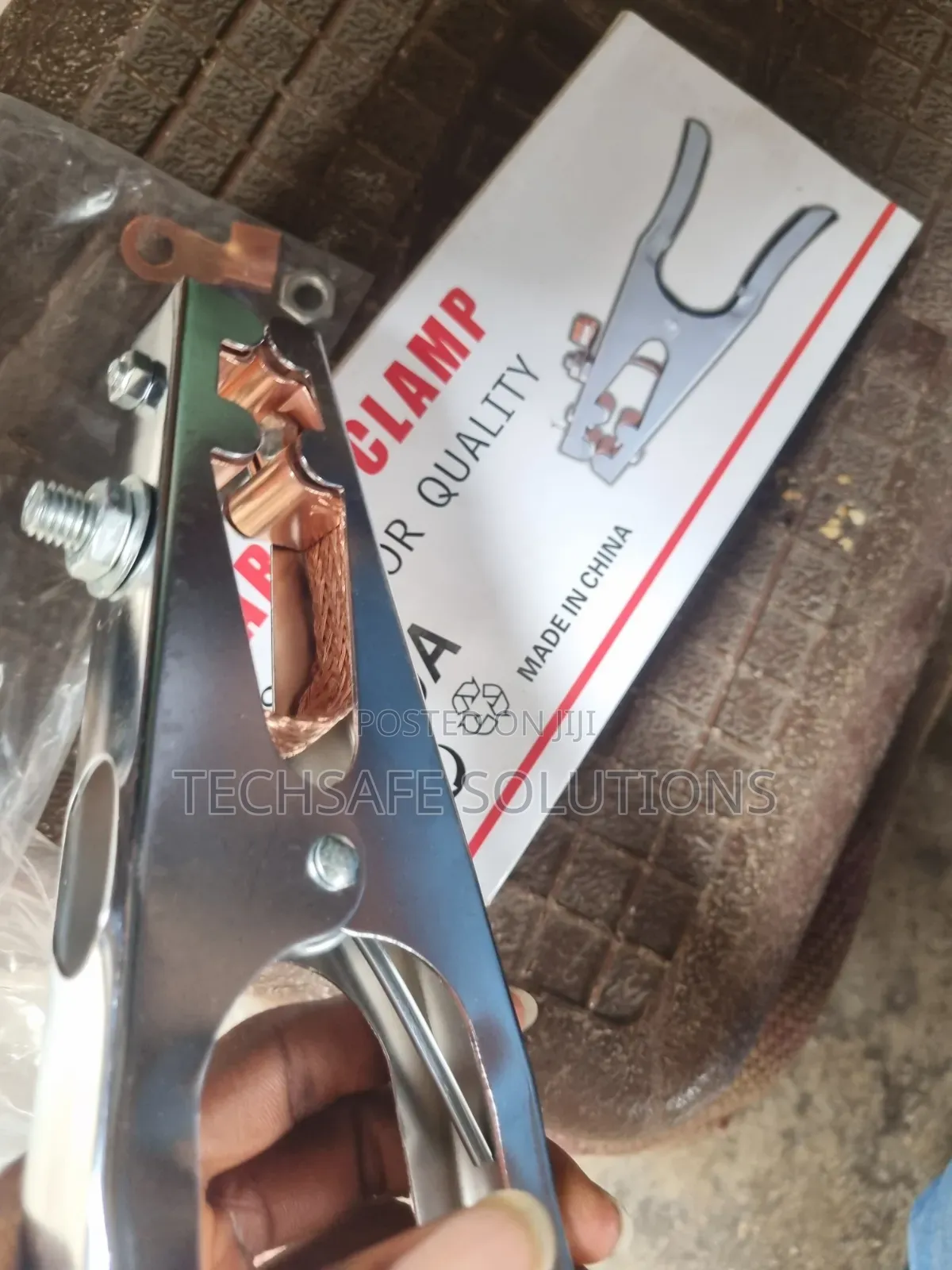 800A Earth Clamp