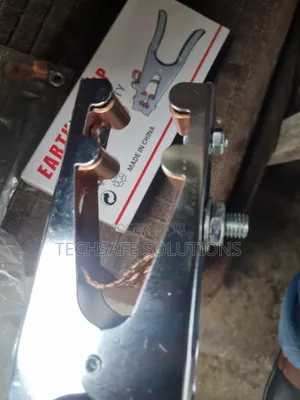 800A Earth Clamp