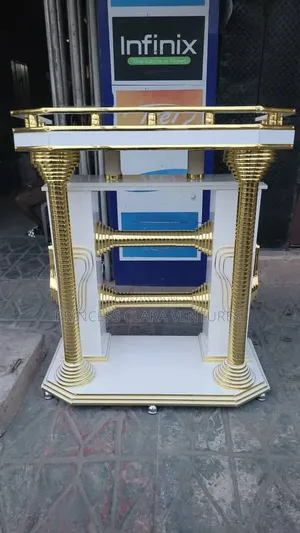 High Quality Gold Wood Pulpit