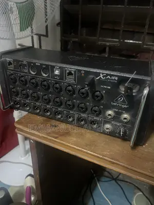Behringer XR18 Digital Mixer – 18-Channel, 12-Bus Digital Mixer