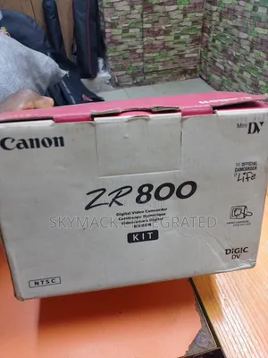 Canon Zr 800 Kit