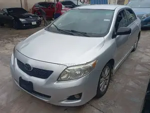 Toyota Corolla 2009 Silver