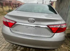 Toyota Camry 2017 Silver