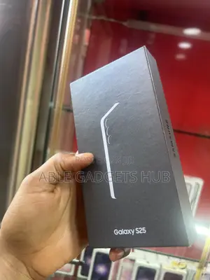New Samsung Galaxy S25 256 GB Silver