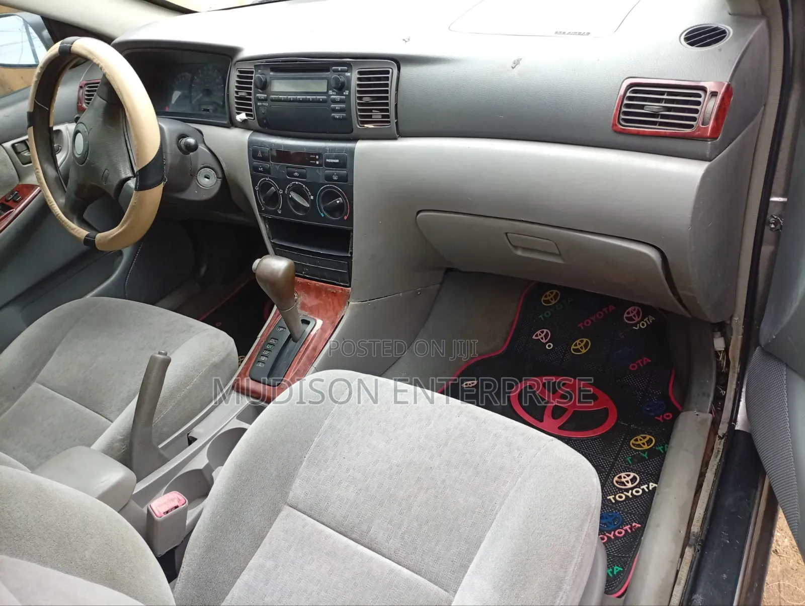 Toyota Corolla 2004 Gray