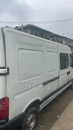 Renault Master 2012 White