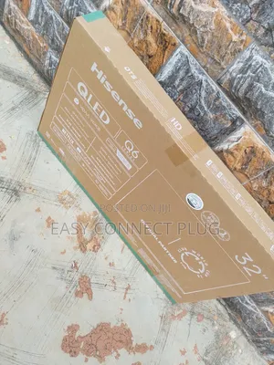 Hisense 32" TV (Frameless Smart) + Netflix.