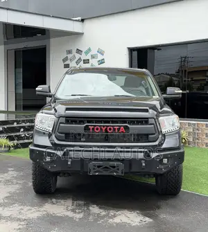 Toyota Tundra 2015 Black