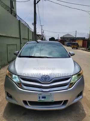 Toyota Venza XLE 2013 Silver