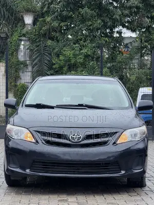 Toyota Corolla LE 4dr Sedan (1.8L 4cyl 4A) 2012 Black