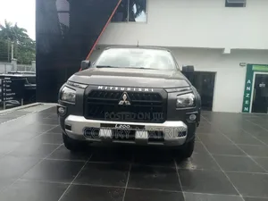 New Mitsubishi L200 2025 Gray