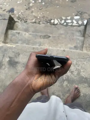 Apple iPhone XR 64 GB Black