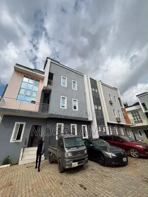 5bdrm Duplex in Idu for sale